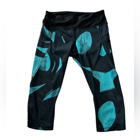 lululemon athletica Pants - Lululemon Athletica Black and Teal Patterned Leggings Size 6